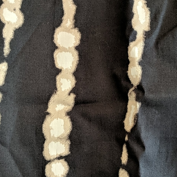 NWT Ann Taylor Black and White skirt size 8 - Picture 2 of 4